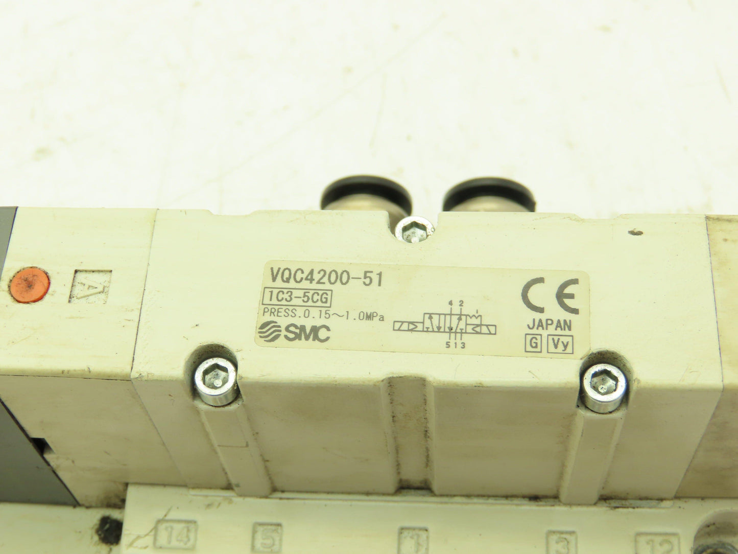 SMC VQC4200-51 Pneumatic Solenoid Valve 2-Pos 5-Port Base 24VDC