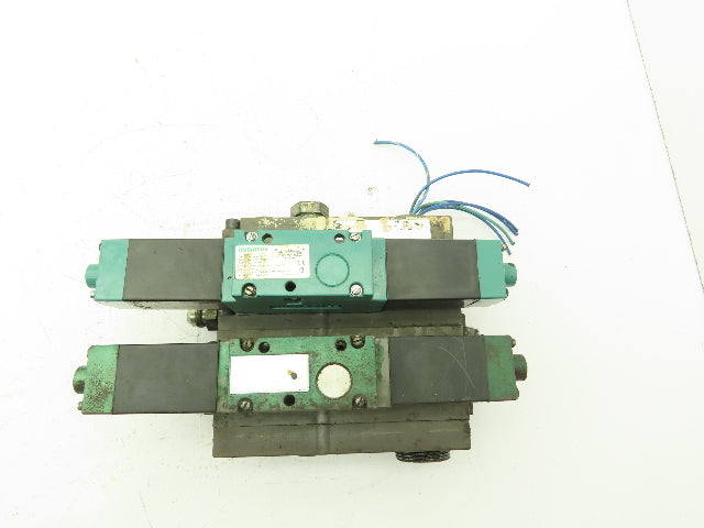 Numatics 252SS500M000061 Mark 25 2-Station Solenoid Valve Block 3-Pos 24VDC
