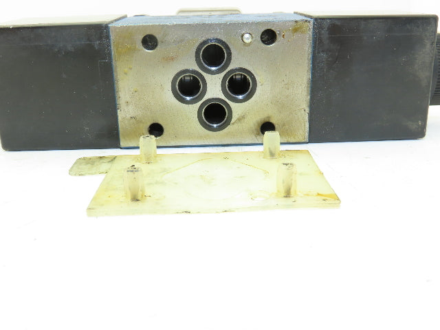 Rexroth 4WE6H62/EW110N9DA/62 Hydraulic Directional Solenoid Spool Valve 4/3 120V