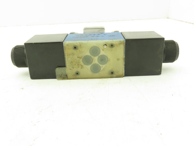 Rexroth 4WE6H62/EW110N9DA/62 Hydraulic Directional Solenoid Spool Valve 4/3 120V