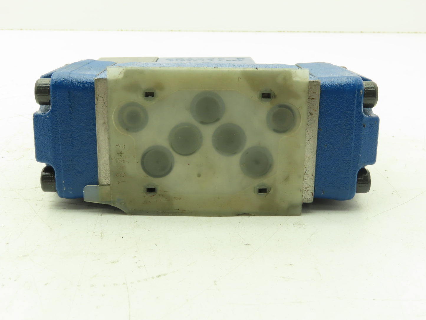 Rexroth 4WEH 10 D44/6EW110/N9ETS2K4/B10 Directional Valve Stack 120V 4WE6D62