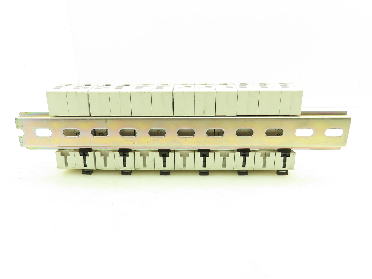 Eaton WMZS2C03 C3 Circuit Breaker 3A 10kA 277/480VAC 2 Pole Lot of 6