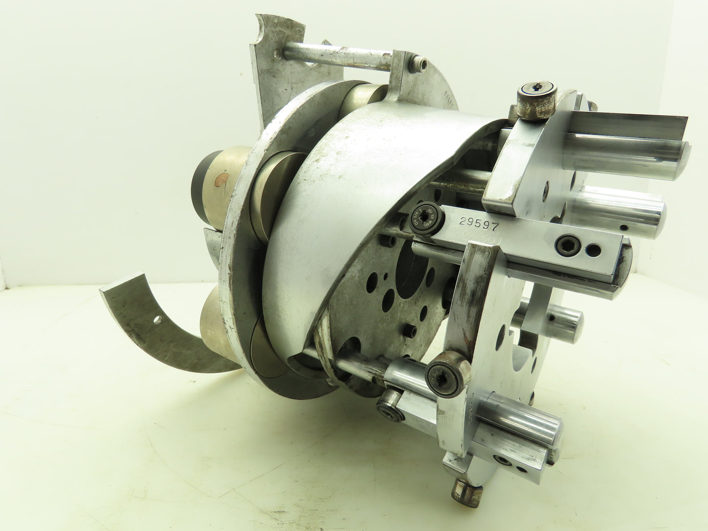 Rotary Chuck Aerosol Can Capper Spray Can Capping System 2x2" Top 6 Position