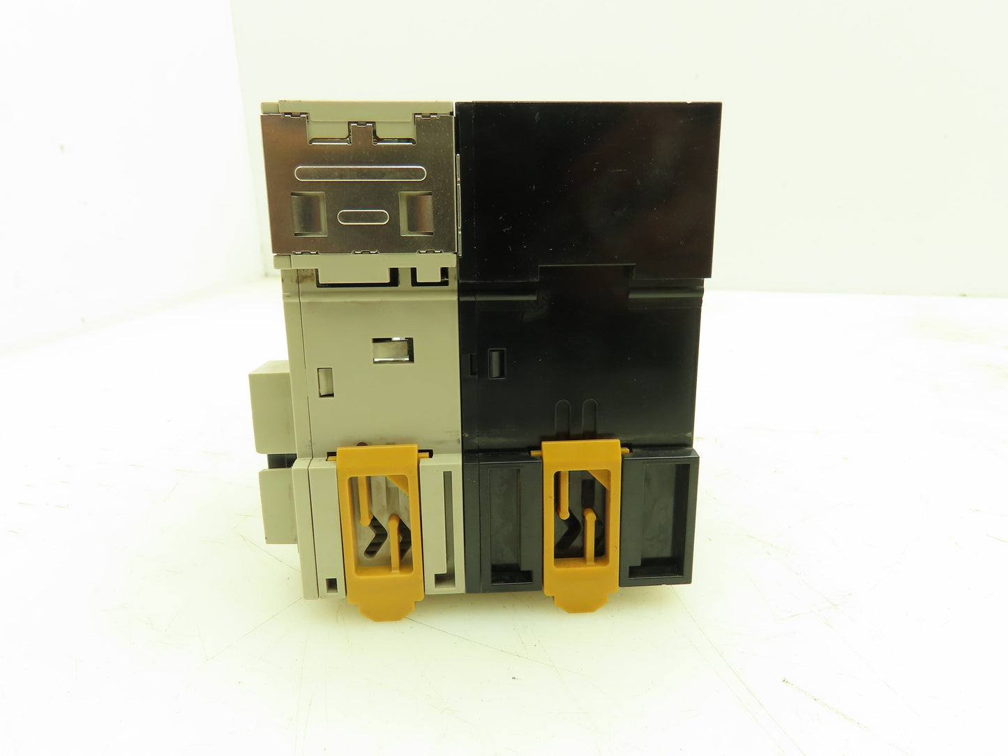 Omron CJ1W-PA202 Power Supply With Programmable Controller 100-240VAC
