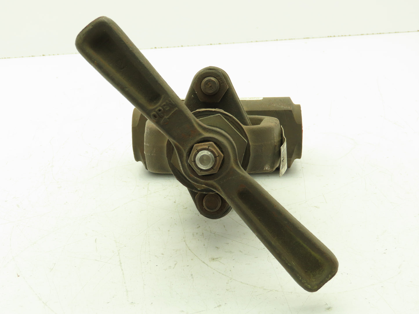 Hancock 7230W-1-0219 Manual Globe Valve 1/2" Socket Weld Loose Backseat 2500 PSI