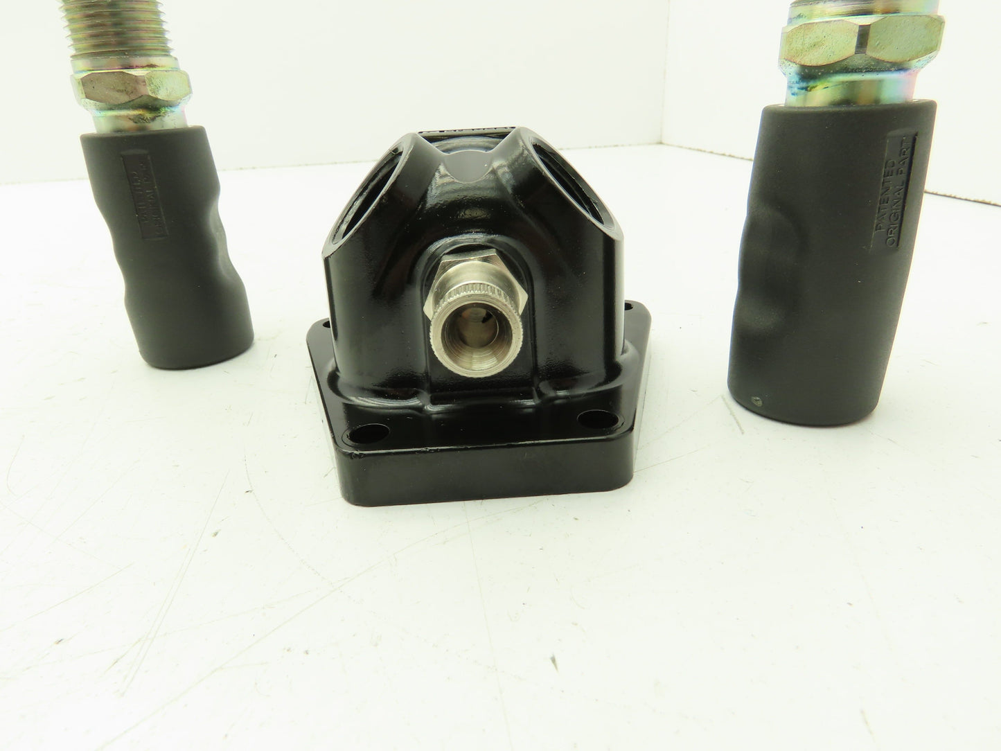 Prevost ISI 068203WK Compressed Air Manifold 1/2" FNPT Coupler Drain 1/4"