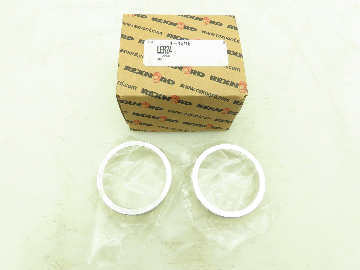 Rexnord PLB6931R Pillow Block Bearing Split Housing 1-15/16" Bore 2-Bolt Base