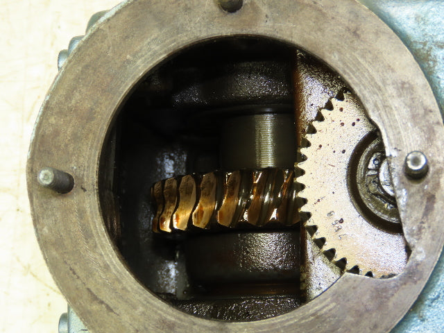 SEW EURODRIVE S40D12DT71D4 Gearbox Speed Reducer 15/75 Output RPM 29.70:1 Ratio
