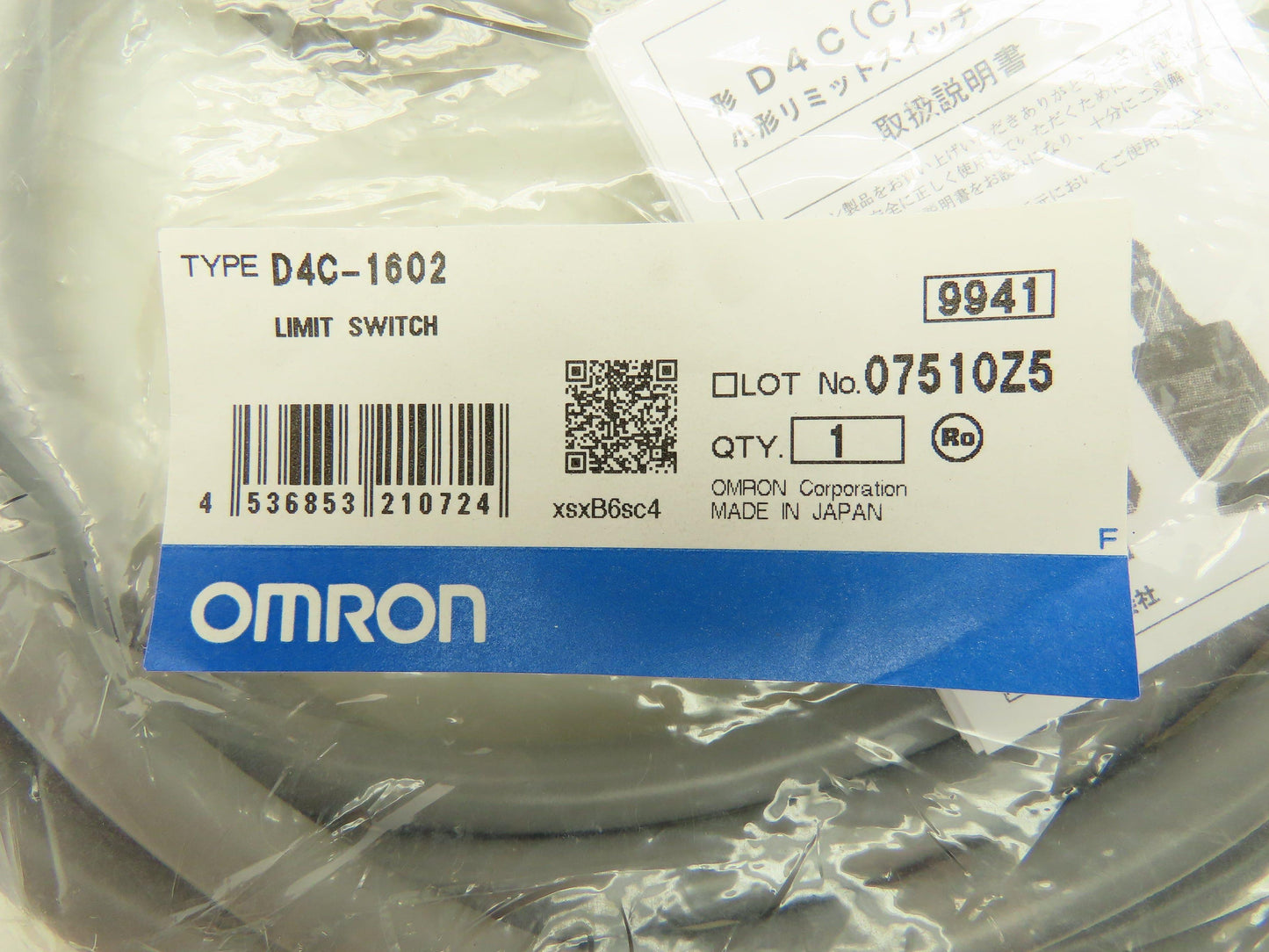 Omron D4C-1602 Limit Switch Roller Plunger SPDT 5A 250V 11.77 N 3M Cable