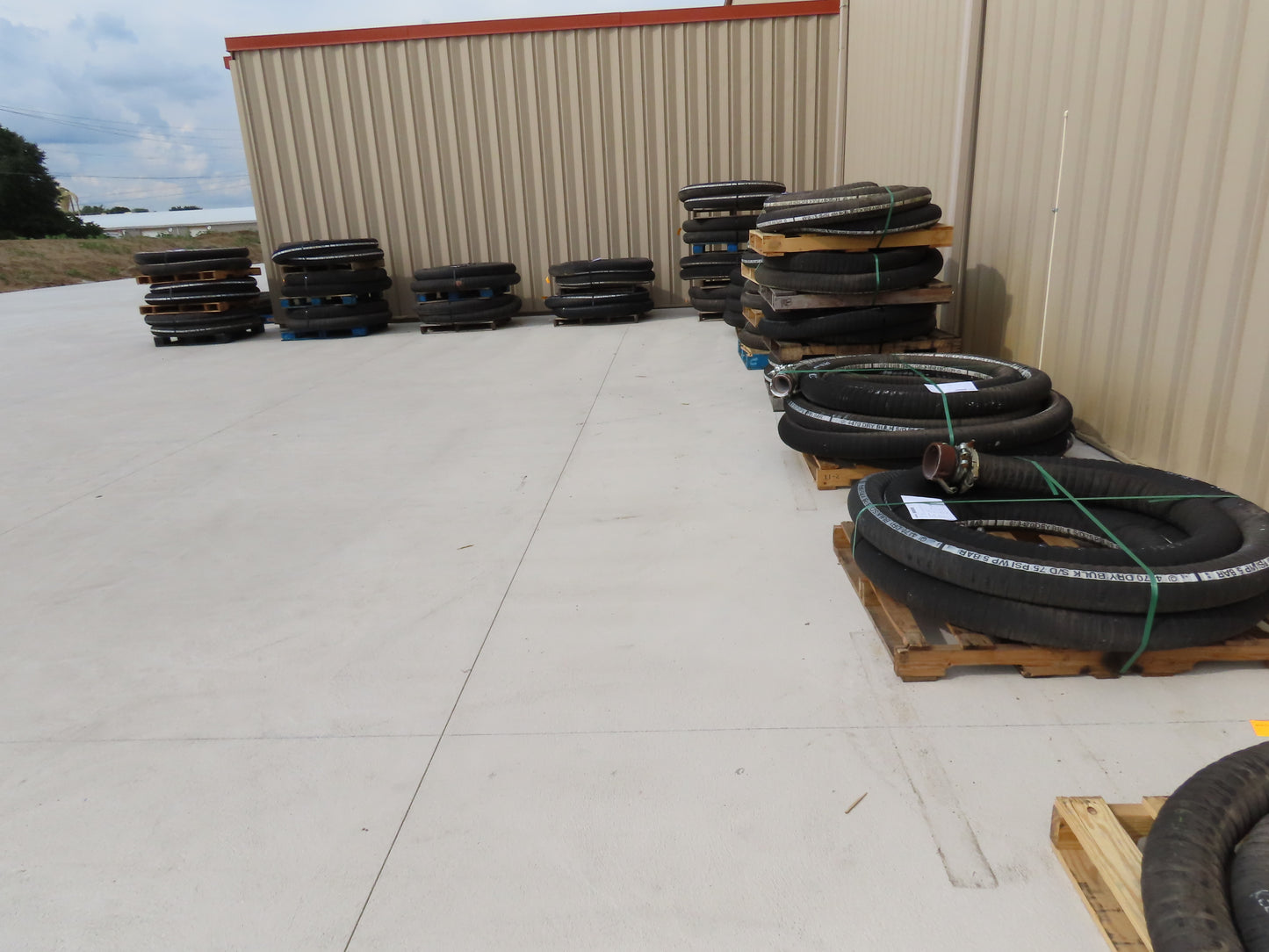 Jason 4470 Dry Bulk Material Suction Hose 4" ID x 29' Gum Rubber 75 PSI