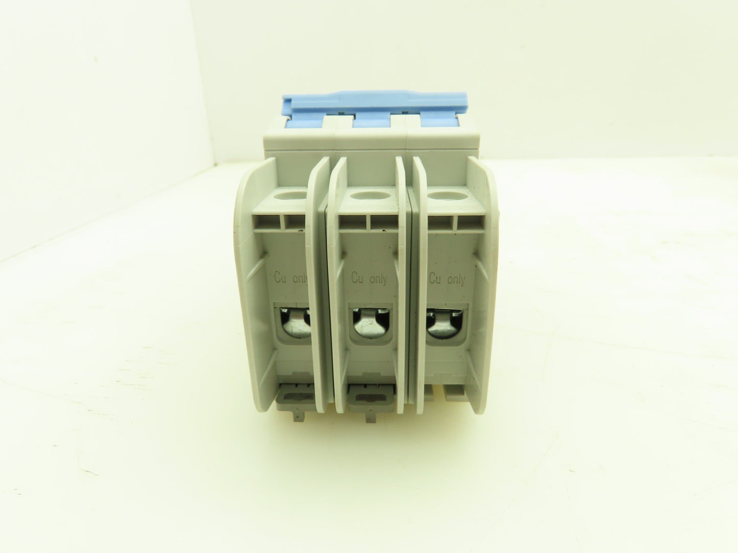 Weg UMBW-4D3-5D5 Circuit Breaker 240VAC 10kA 35-63A 3 Pole