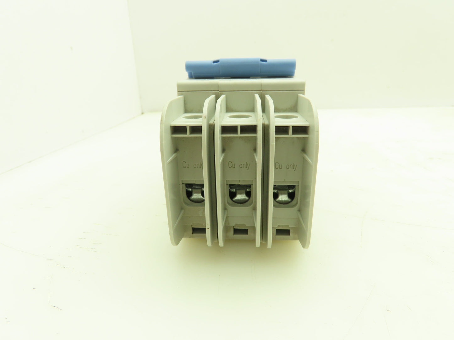 Weg UMBW-4D3-5D5 Circuit Breaker 240VAC 10kA 35-63A 3 Pole