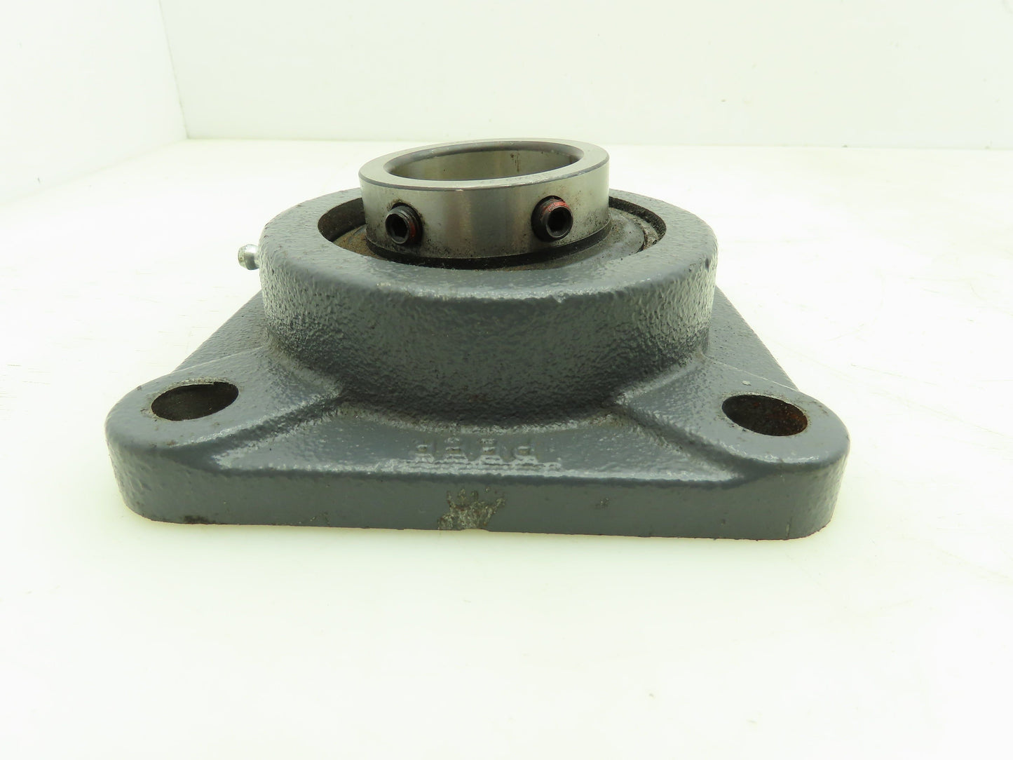 Peer F209 Bearing Flange 4 Bolt Set Screw Collar With Locking Insert Bearing