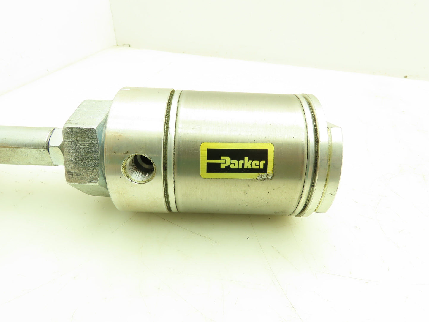 Parker 847813-0001-2017 Round Body Pneumatic Cylinder 1" Bore 3" Stroke 250 PSI