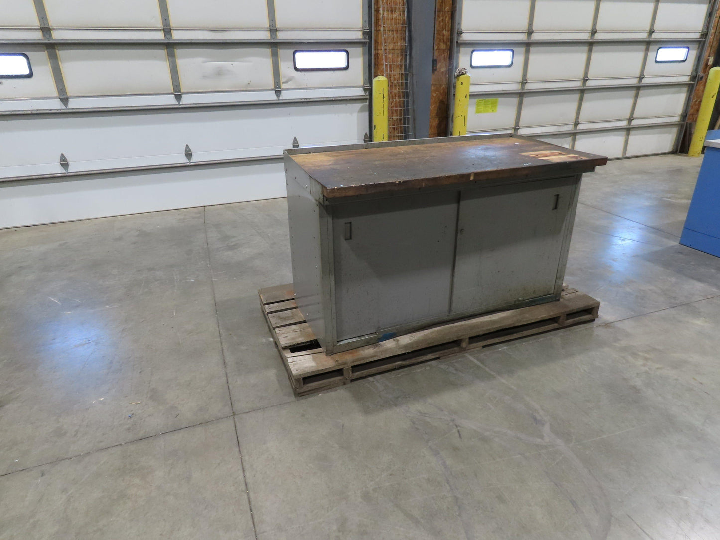 Industrial Butcher Block Top Workbench 2-Door Cabinet Workstation 60"W 30"D 36"H