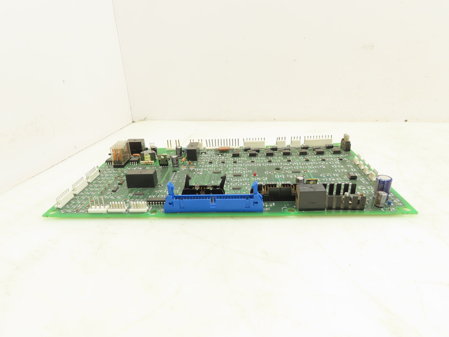 Liebert 02-810010-00 Circuit Board Card Controller Board Rev 08
