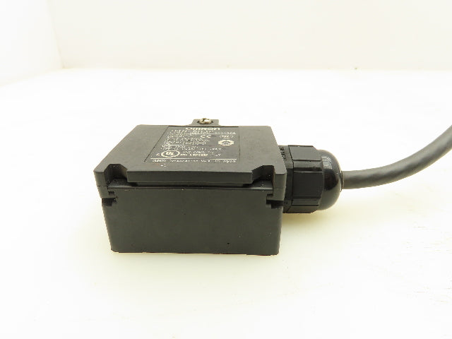 OMRON D4N-5B32 Safety Limit Switch AC 240VAC DC 250VDC 27A Lot Of 2