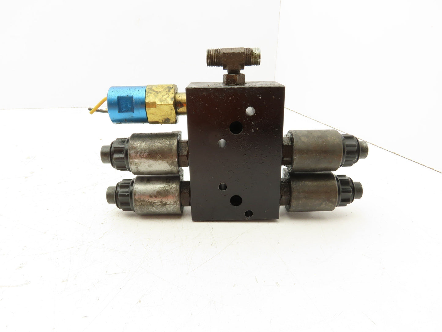 Lippert 12V 4-Point Flow Divider Manifold for RV Leveling Hydraulic Power Unit