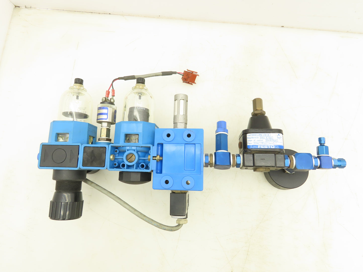 Festo LFM-1/4-S-B Pneumatic Air Treatment Regulator Filter Solenoid Valve Switch