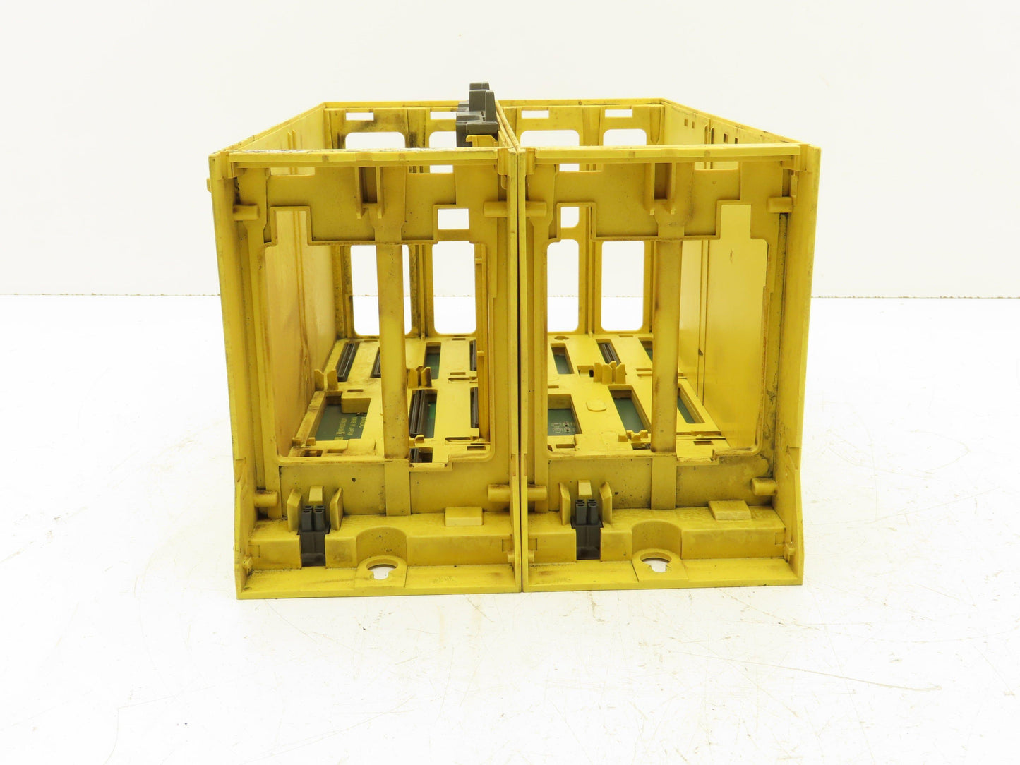 Fanuc A05B-2500-C003 Four Slot R-J3 Backplane W/Base Board