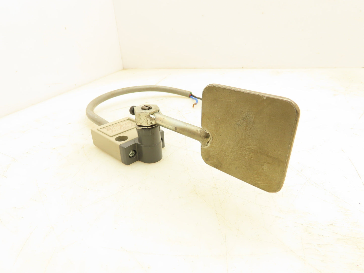 Omron D4C-1620 Limit Switch 250V Lot Of 4