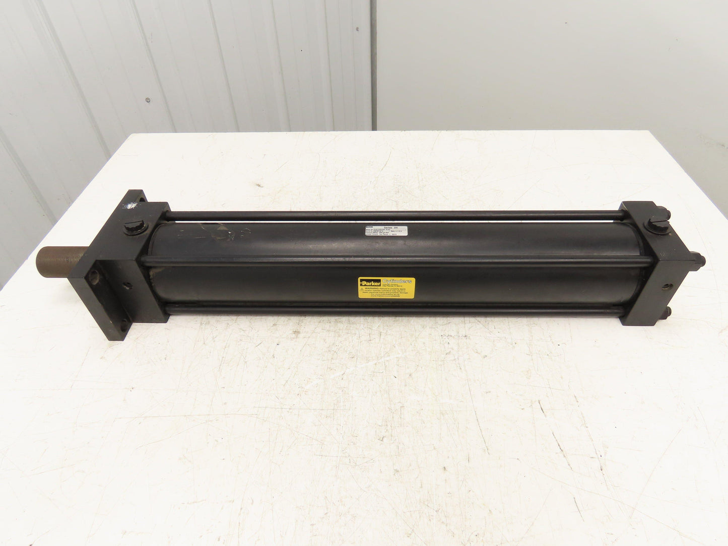 Parker Series 2H Hydraulic Cylinder 4" Bore 24" Stroke 1300 PSI Flange Mount