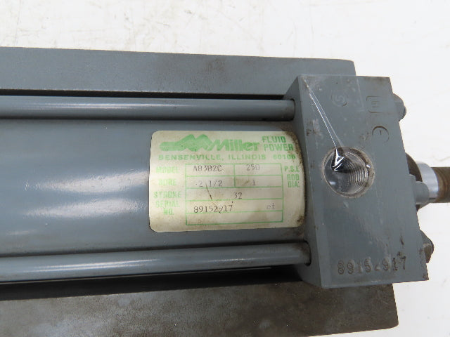 Miller A83B2C Pneumatic Air Cylinder 2.5" Bore 32" Stroke 250 PSI Trunnion Mount