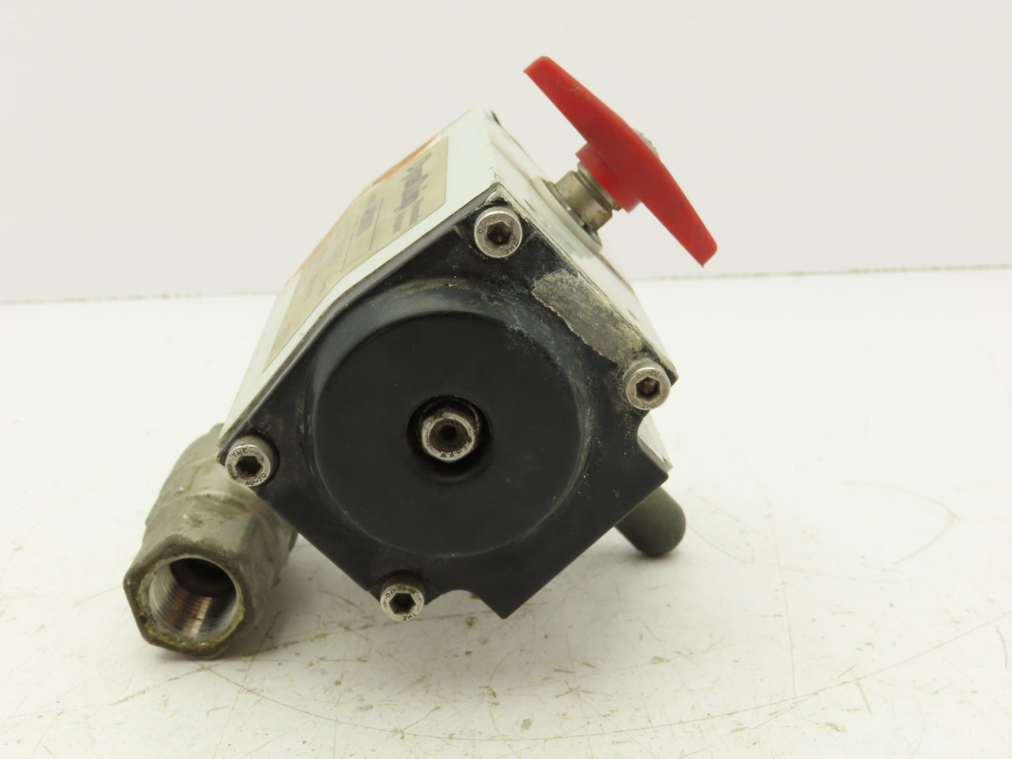 DynaQuip AP20SR3 Pneumatic Actuator Torque 80 PSI , 142/57"lbs 1/2" NPT