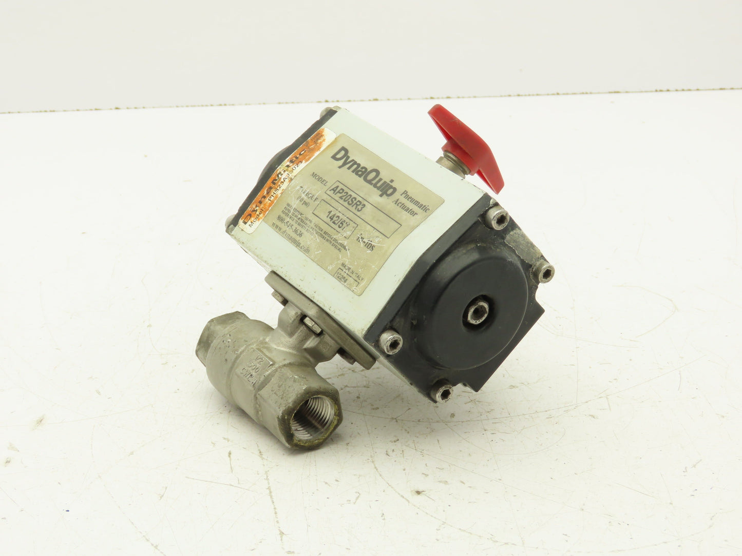 DynaQuip AP20SR3 Pneumatic Actuator Torque 80 PSI , 142/57"lbs 1/2" NPT