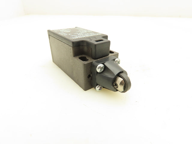 Schmersal TR 236-02z-U90-M20 Roller Plunger Limit Switch