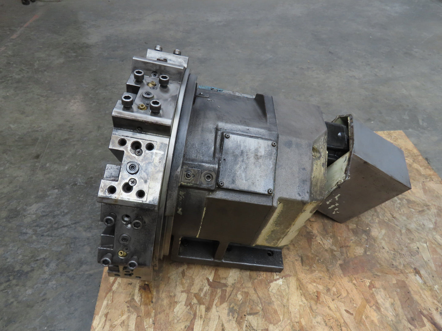 Okuma LU25 CNC Lathe 12-Position Turret Tool Changer Servo Motor BL MC140J-30T