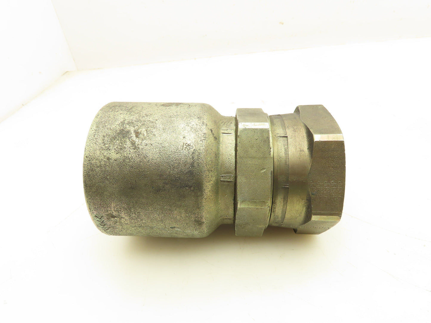 Parker Hydraulic Crimp Fitting 2" Hose ID x 2" FNPT