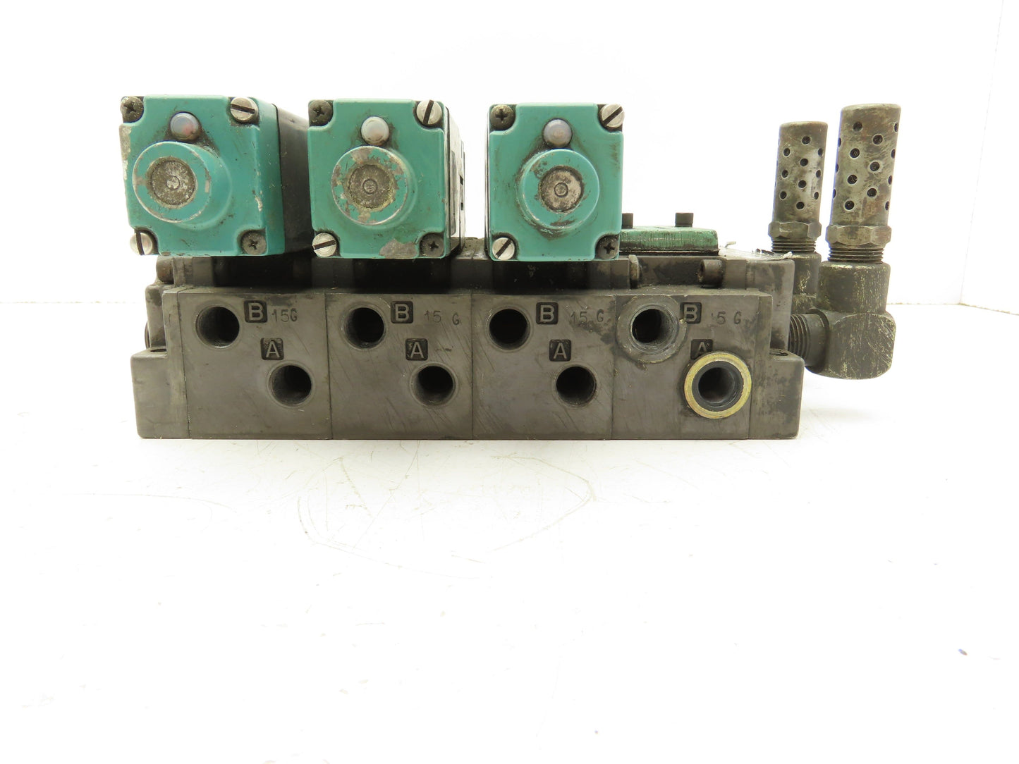 Numatics 081SS600M000061 4-Station Flexiblok Manifold 24VDC Solenoid Valves
