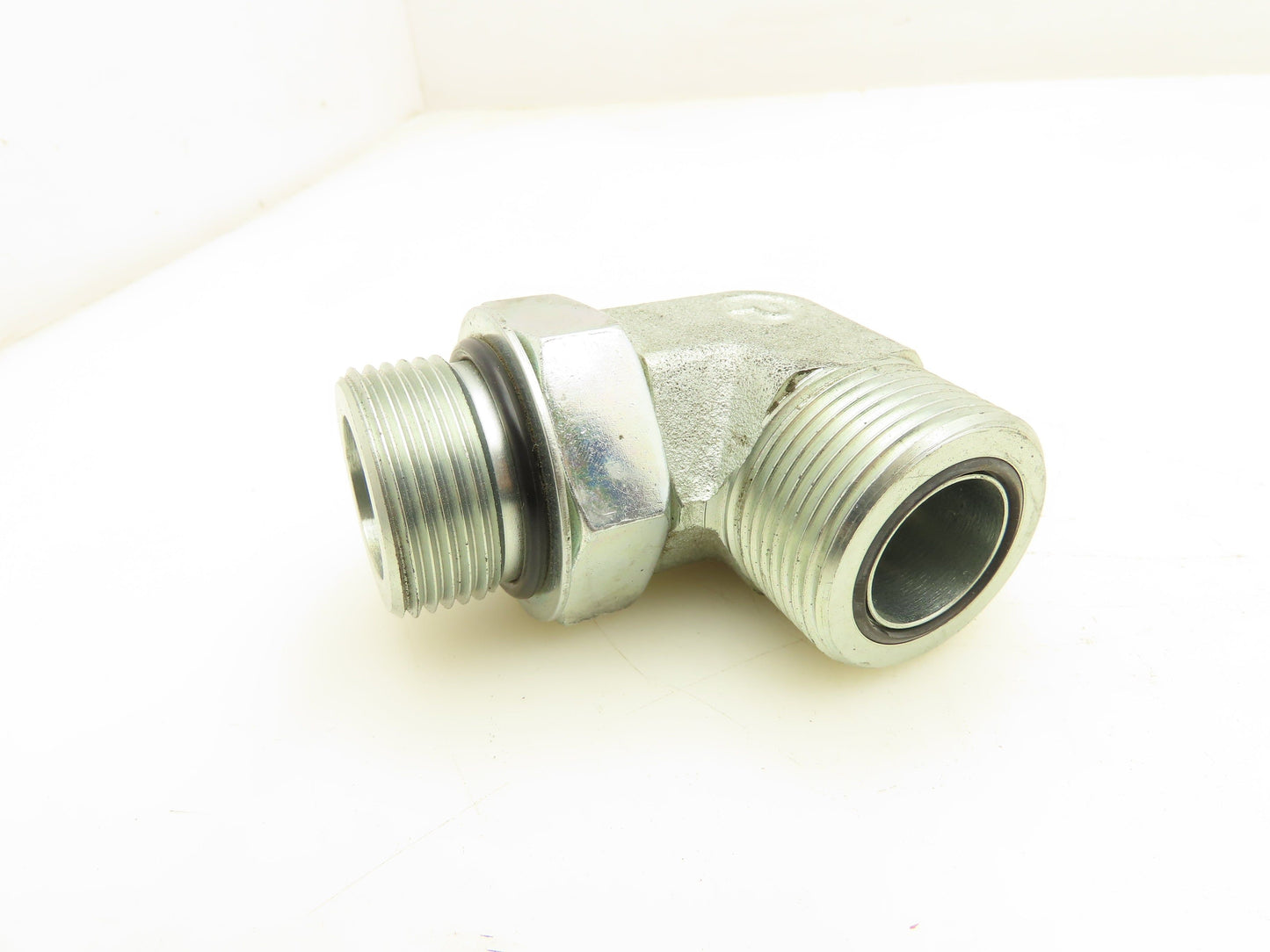 Parker 12-16 C5OLO Seal-Lok Elbow SAE O-Ring Fitting 1-5/16x1-7/16" Lot of 2