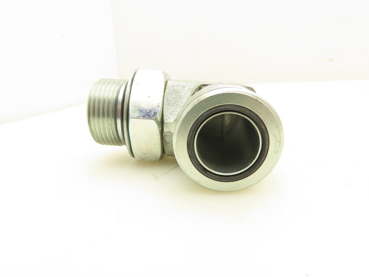 Parker 12-16 C5OLO Seal-Lok Elbow SAE O-Ring Fitting 1-5/16x1-7/16" Lot of 2