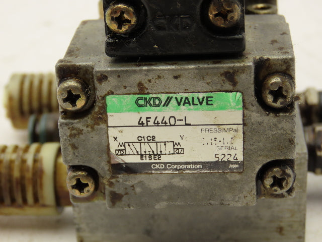 CKD 4F440-L Pneumatic Solenoid Valve 5 Port 3-Pos 24VDC