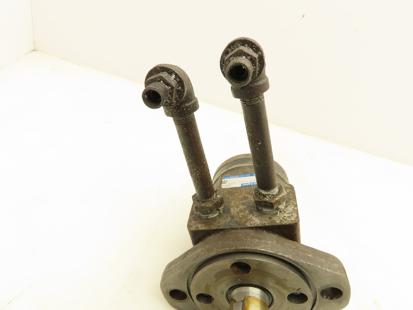Char-Lynn 101 1026 007 Hydraulic Geroter Motor 15 GPM 1800 PSI 2-Bolt SAE-A