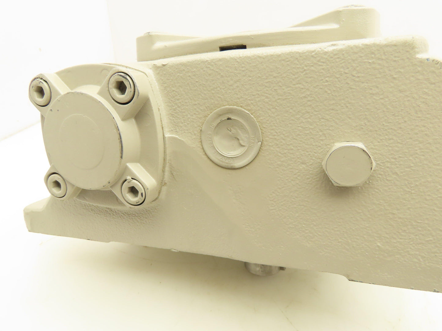 Right Angle Gearbox Drive 15:1 Reducer Vertical Output 30mm Shaft