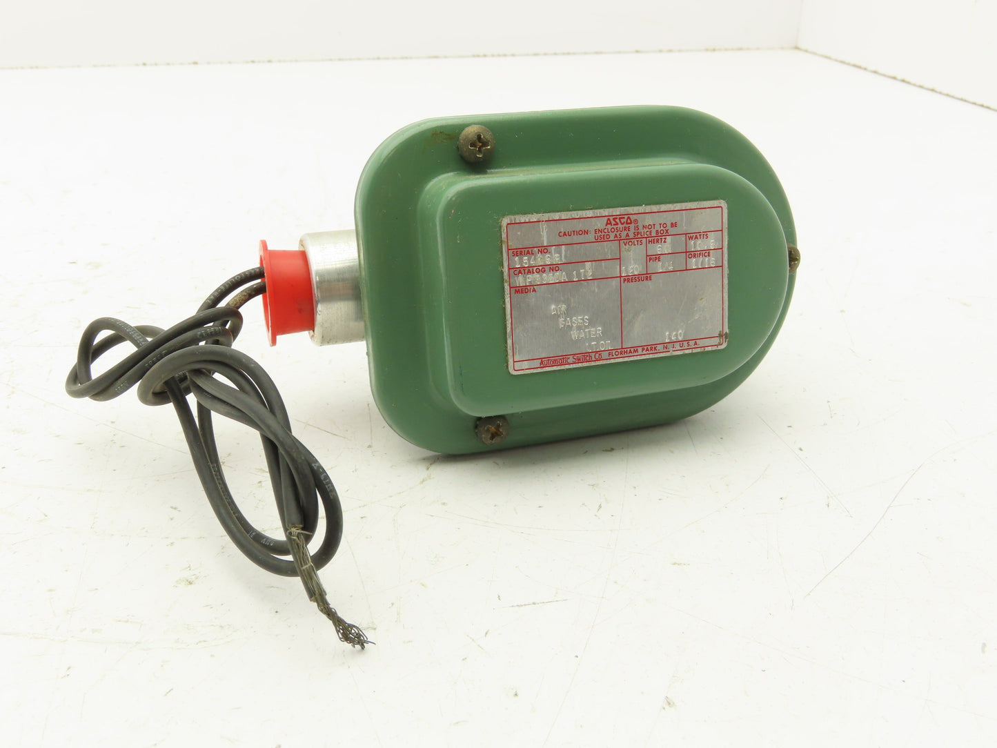 Asco WP8320A172 Red Hat Solenoid Valve 120VAC 10.5W 140PSI 1/4NPT