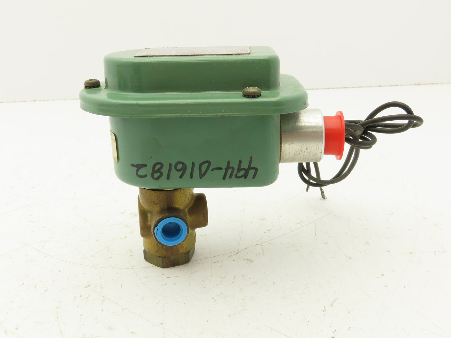 Asco WP8320A172 Red Hat Solenoid Valve 120VAC 10.5W 140PSI 1/4NPT