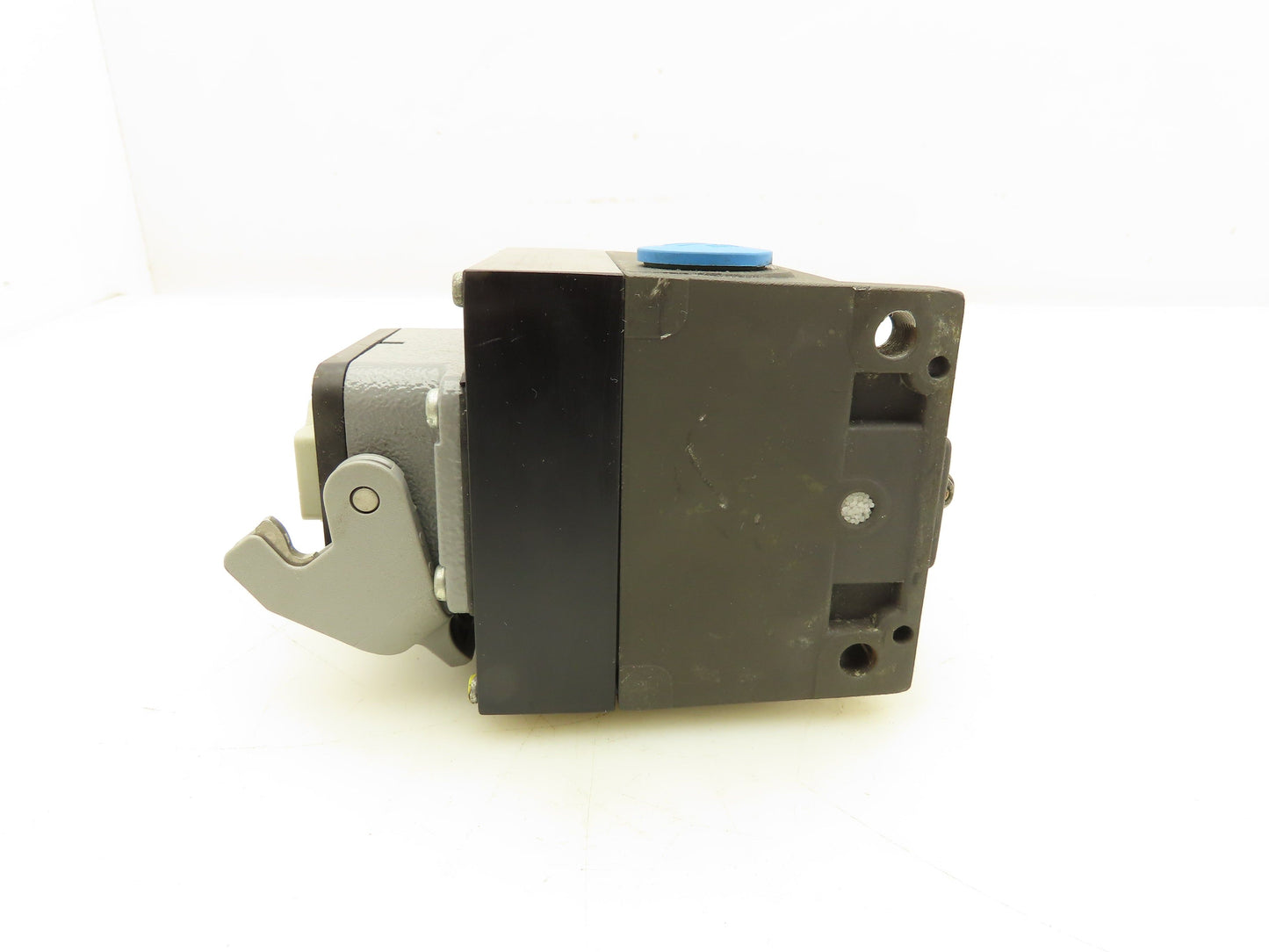 Balluff BNS 813-X518-B06-L12-61-A-22-06 Mechanical Limit Switch 1-6 Position