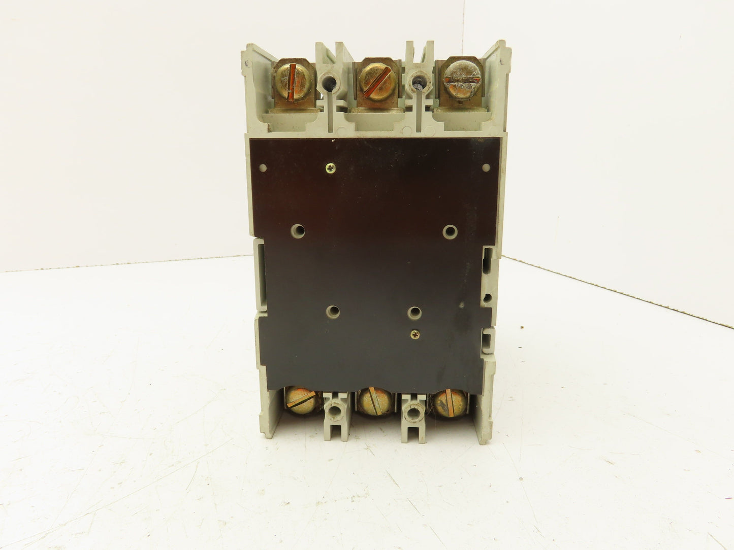 ABB S3N SACE S3 Circuit Breaker 400VAC 3A 3 Pole 120"LBS Torque