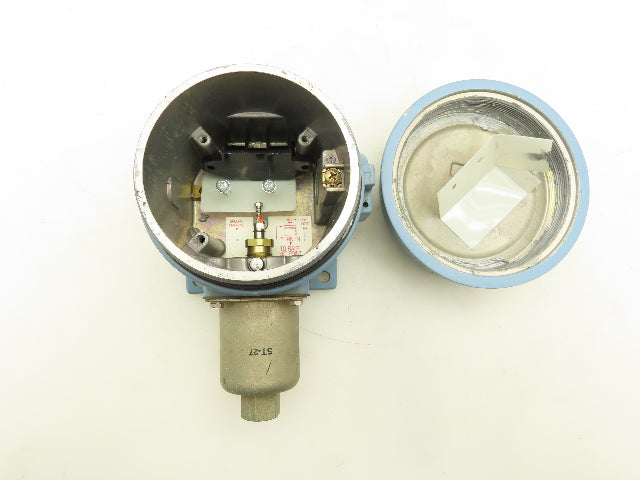 United Electric Controls J120-164 Pressure Switch 480VAC 15A 4-200PSI 3/4"NPT