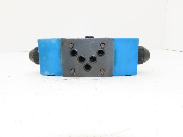 Vickers DG4S4L-012A-B-60 Hydraulic Directional Control Solenoid Valve 110/120V