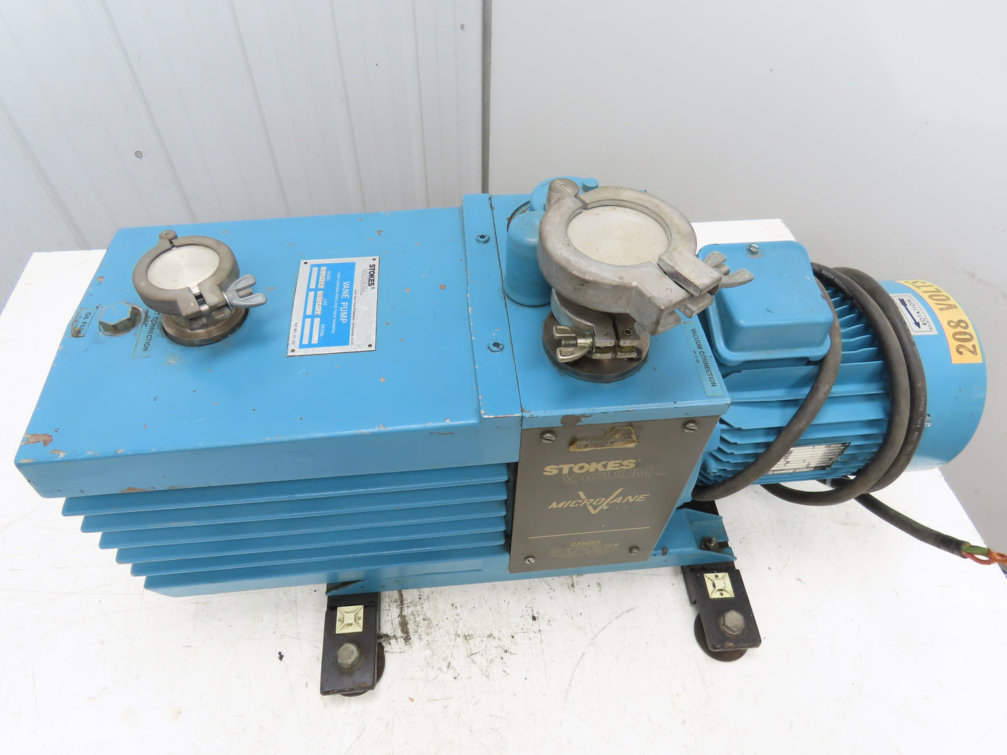Stokes 017-241 MicroVane Rotary Vane Vacuum Pump 37 CFM 2Hp 230/460V 3PH