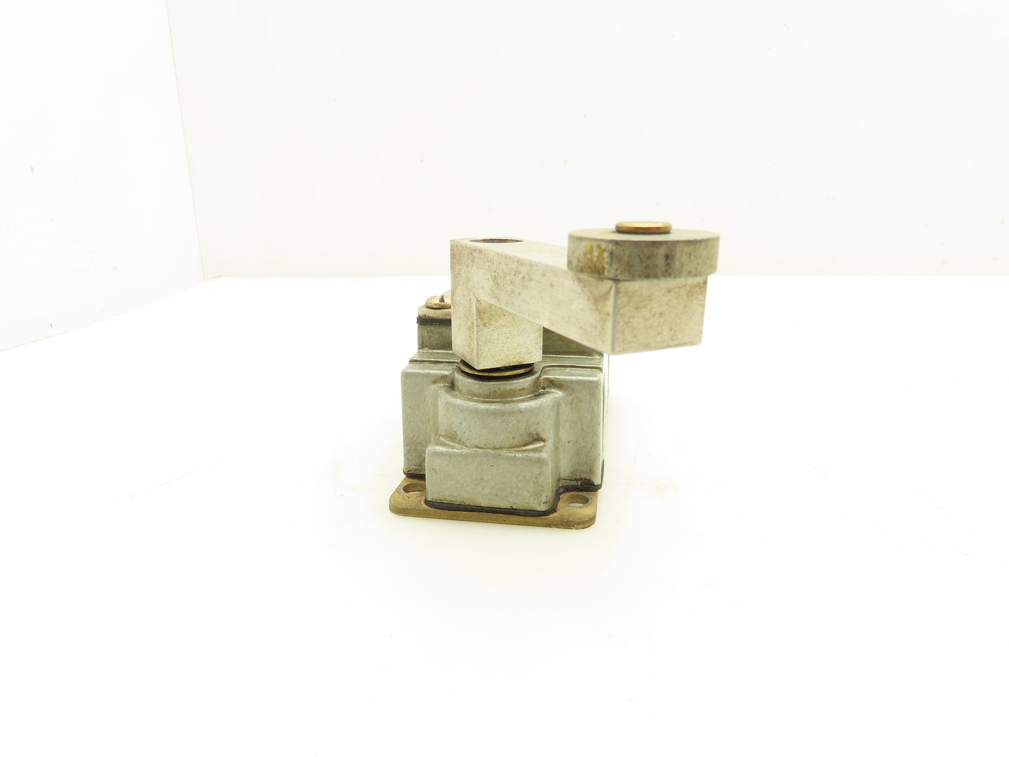 Square D L100WNCS2M34 Type L Limit Switch RB Denison Lox-Switch Series F