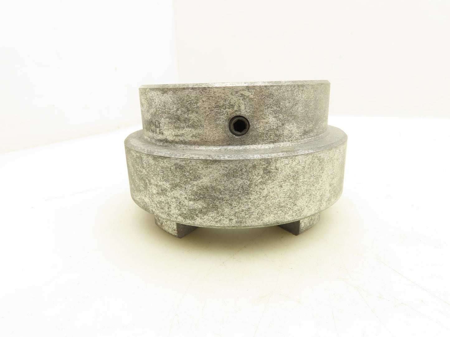 Magnaloy Coupling M50011610 Coupling Hub 1-1/2x5/16" Lot of 2