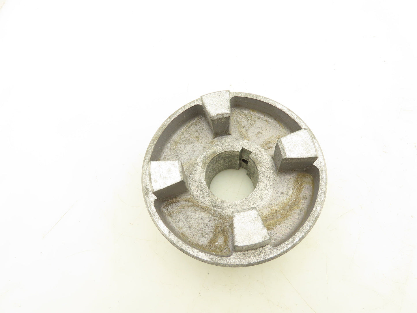 Magnaloy Coupling M50011610 Coupling Hub 1-1/2x5/16" Lot of 2