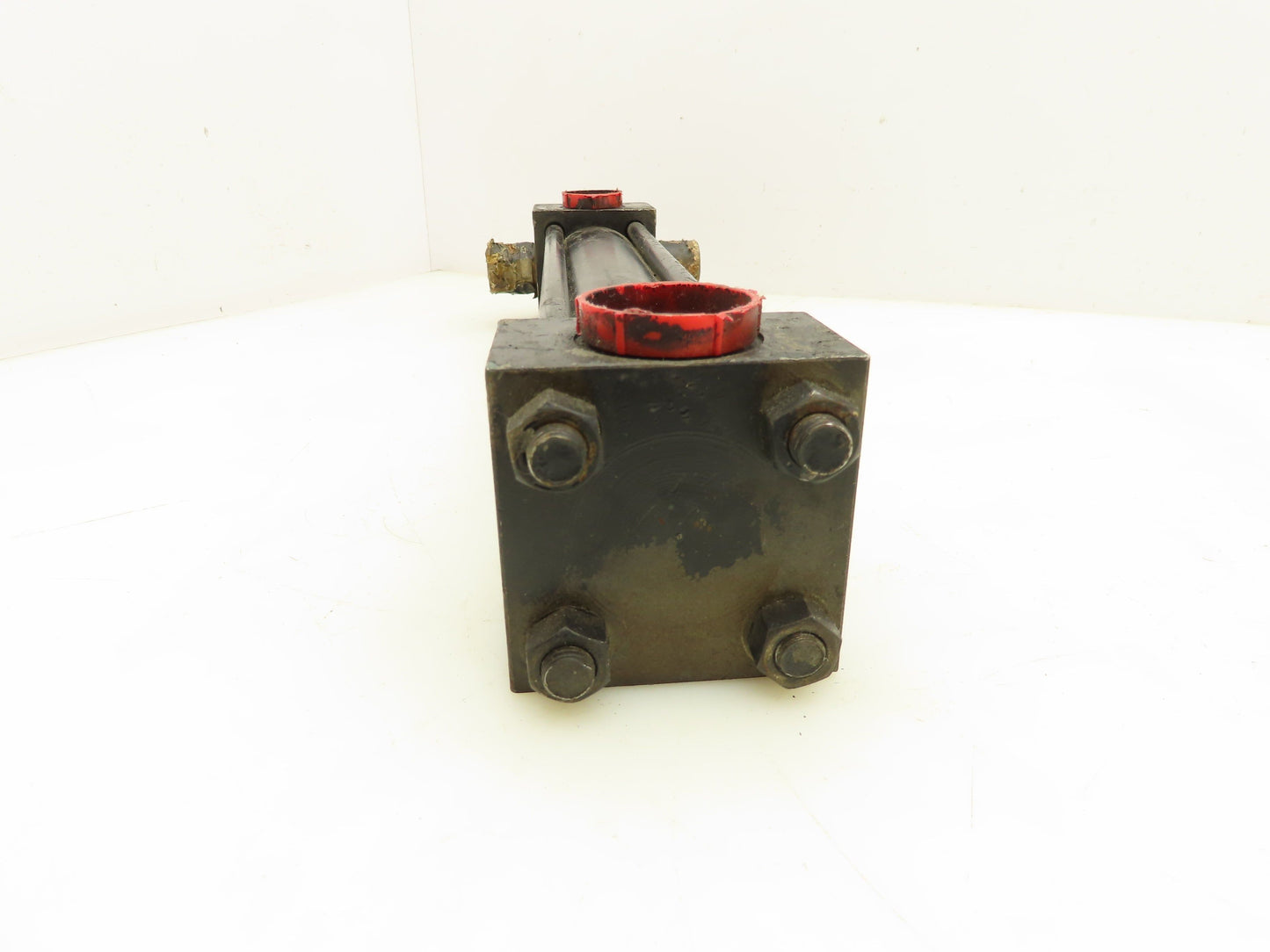 Parker Series 2H Hydraulic Cylinder 1.5" Bore 9" Stroke 3000 PSI Trunnion