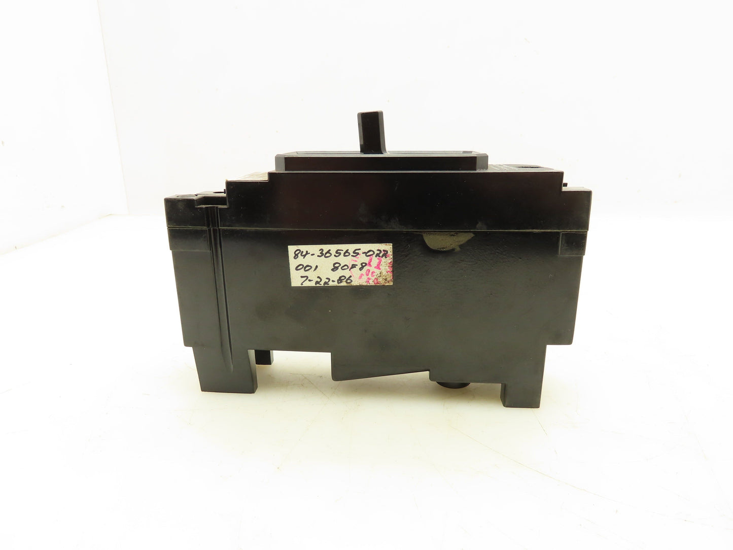 Siemens EE1M015 ITE Circuit Breaker 120VAC 15A 10KA@120V 1Pole 20"Lbs Of Torque